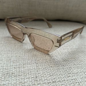 Bottega veneta sunglasses never worn